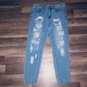 Distressed boyfriend jeans